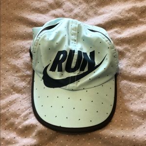 Nike run hat